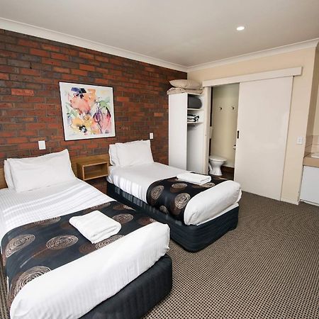 Jacaranda Holiday Units Swan Hill Exterior photo