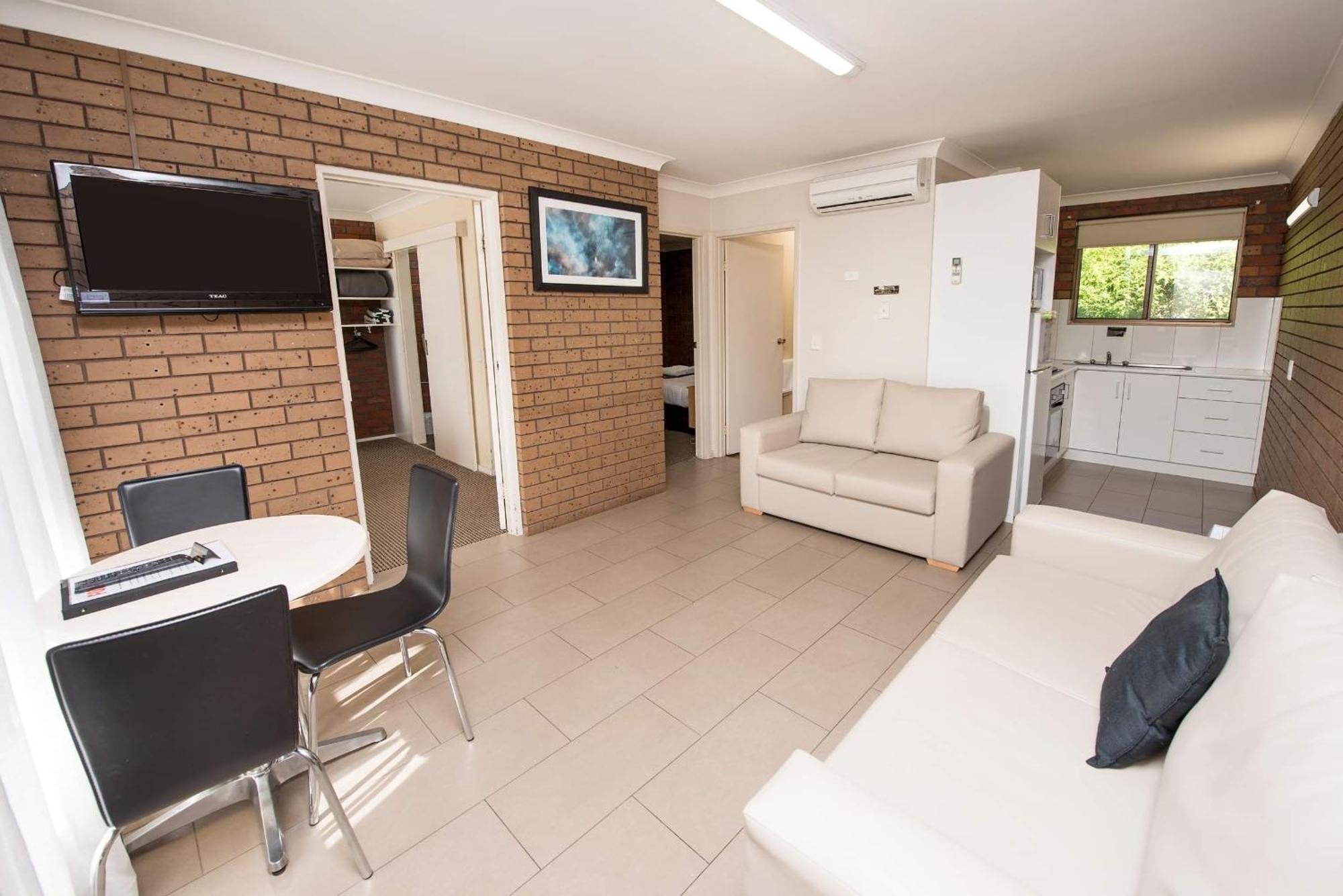 Jacaranda Holiday Units Swan Hill Exterior photo